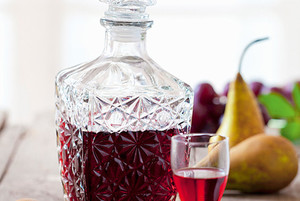 Настойка водочная с медом и сливой Как сделать ликер на алкоголь