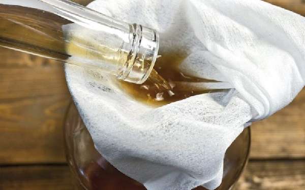 Фильтрация кедровой настойки