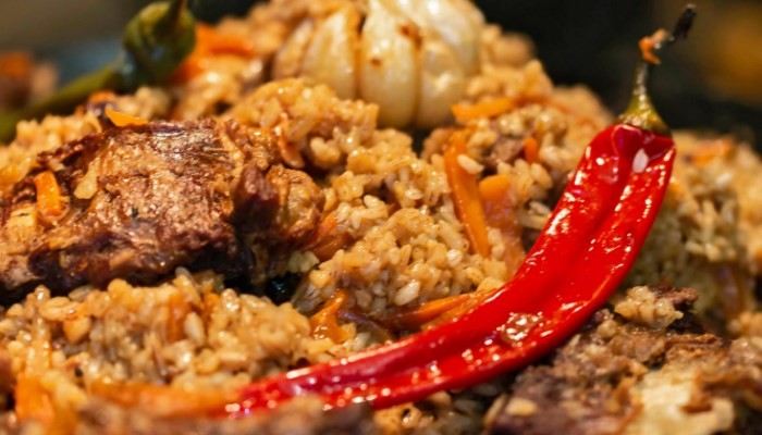 Узбекский плов с курицей Узбекский плов с курицей