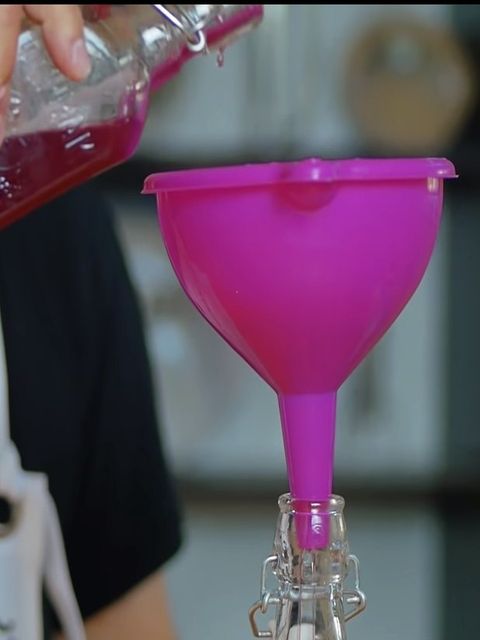 мы фильтруем ликер