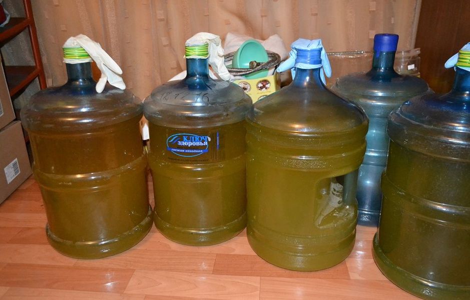 Бутылки с брагой